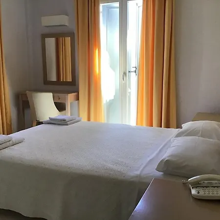 Hotel Thera Mare Perissa (Santorini)