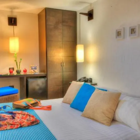 Thera Mare Hotel 4*